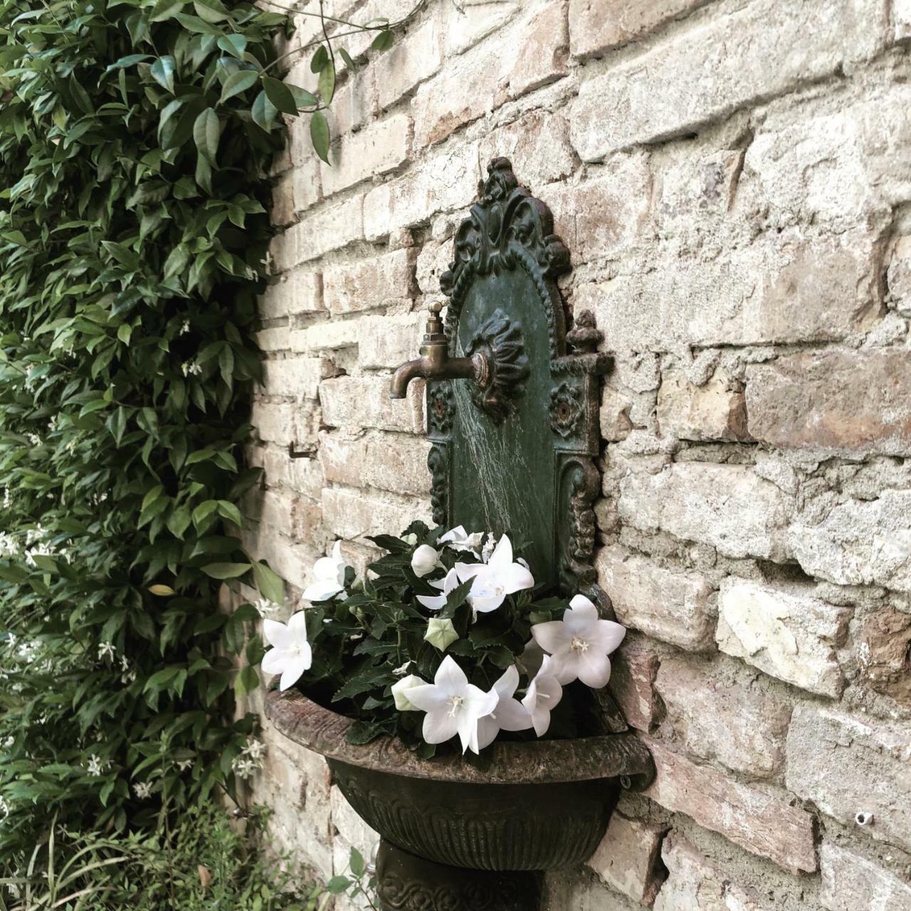 Le Case Di San Vitale Easy Ravenna Esterno foto